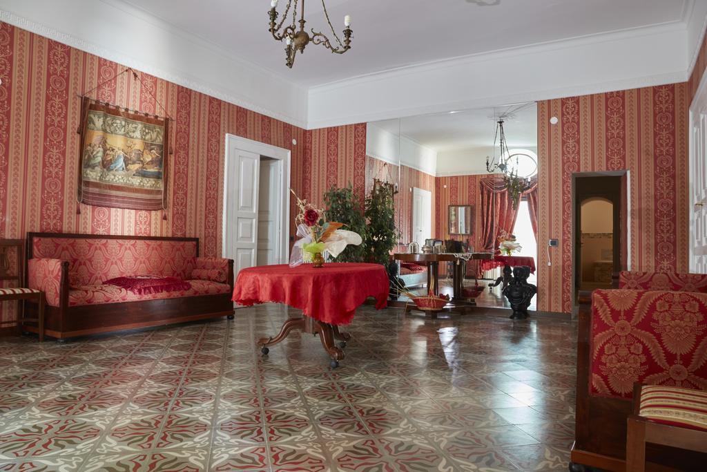 B&B Palazzo Della Torre Peschici Exteriör bild